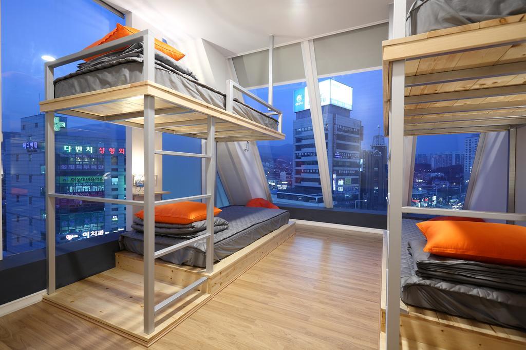 First Guesthouse Busan Room photo